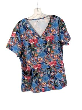Pandamed Colorful Abstract Geometric Print Scrub Top - Size L